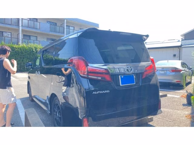 TOYOTA ALPHARD