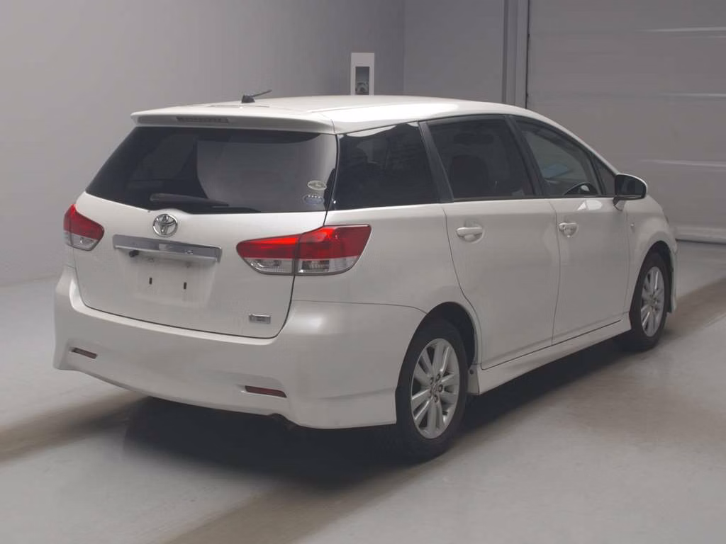TOYOTA WISH