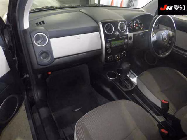 MAZDA VERISA