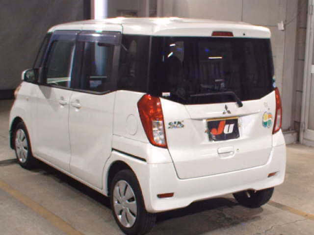 MITSUBISHI EK SPACE