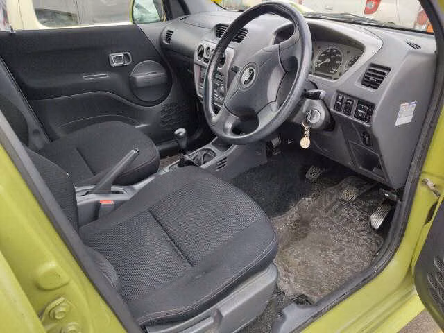 DAIHATSU TERIOS KID