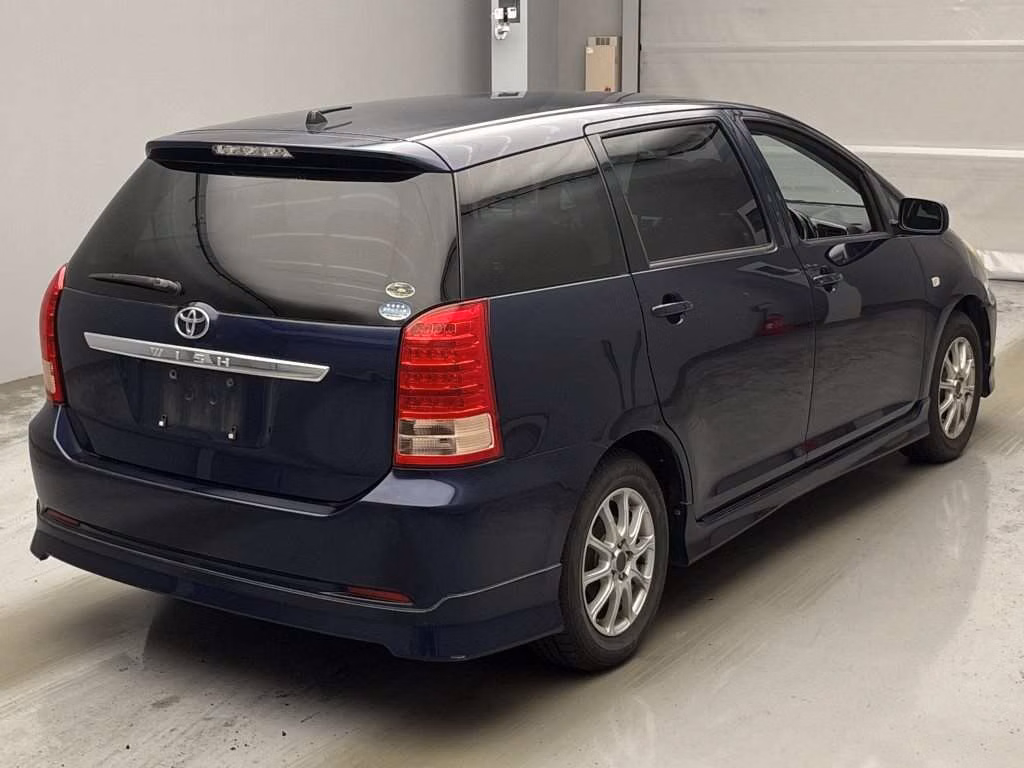 TOYOTA WISH