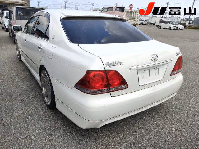 TOYOTA CROWN