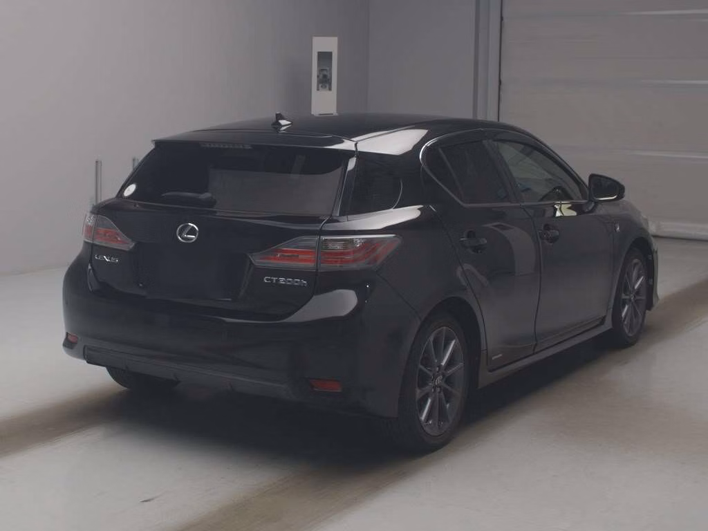 LEXUS CT200H
