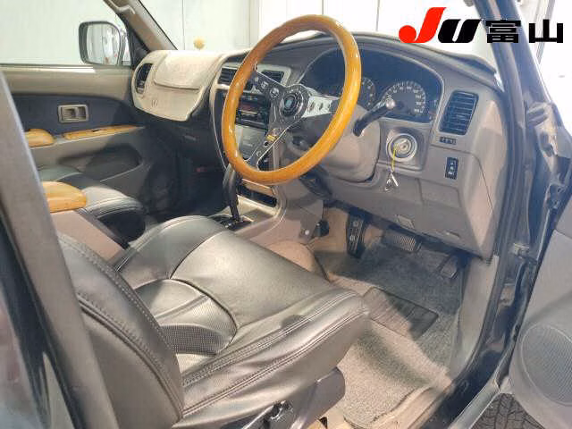 TOYOTA HILUX SURF