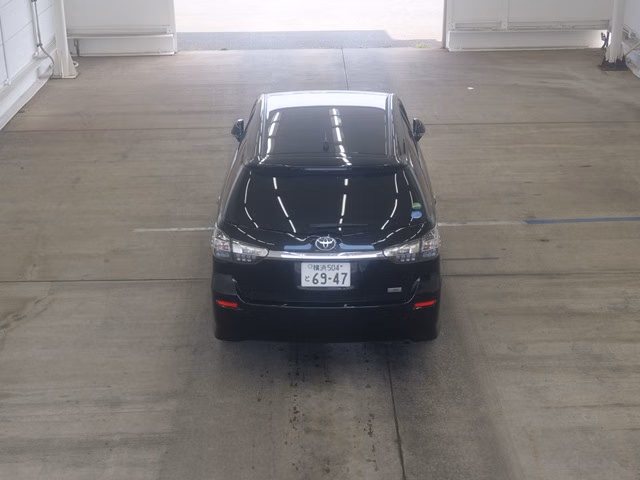 TOYOTA WISH