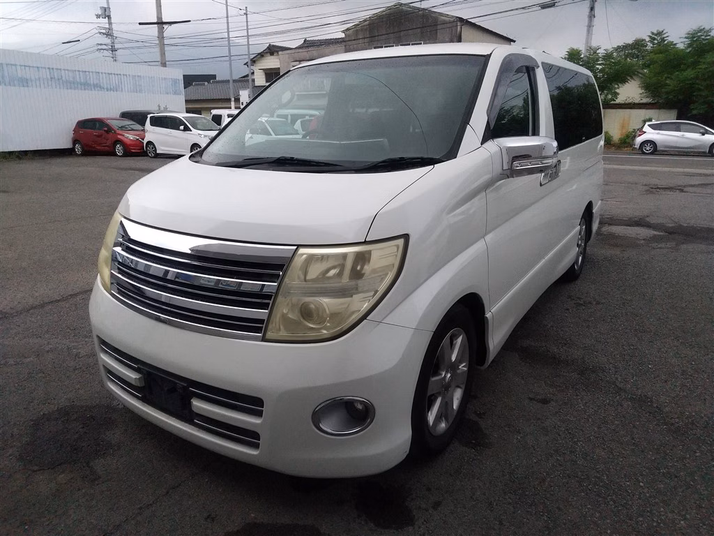 NISSAN ELGRAND