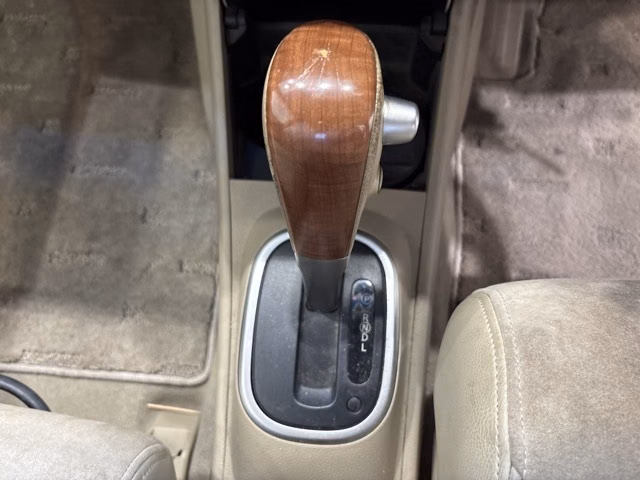NISSAN TIIDA LATIO
