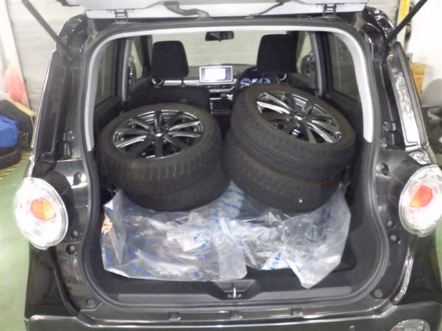 DAIHATSU CAST