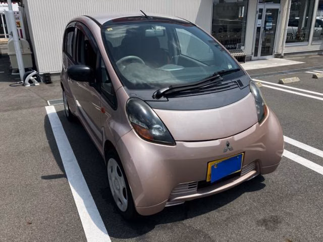 MITSUBISHI I
