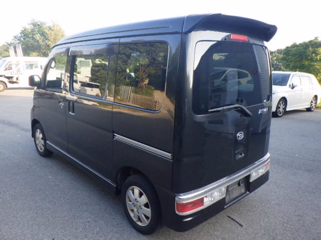 DAIHATSU ATRAI