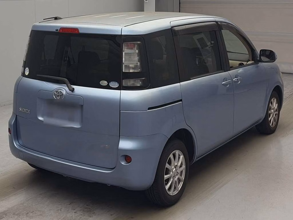 TOYOTA SIENTA