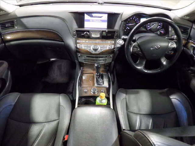 NISSAN FUGA