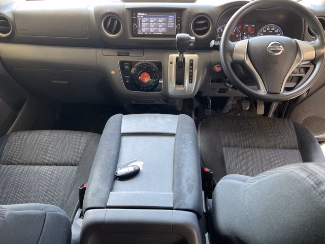 NISSAN NV350 CARAVAN