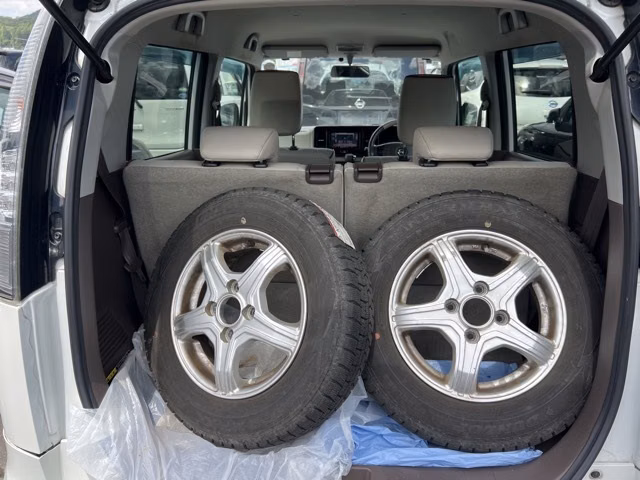 NISSAN MOCO