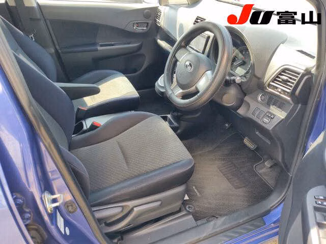 SUBARU TREZIA