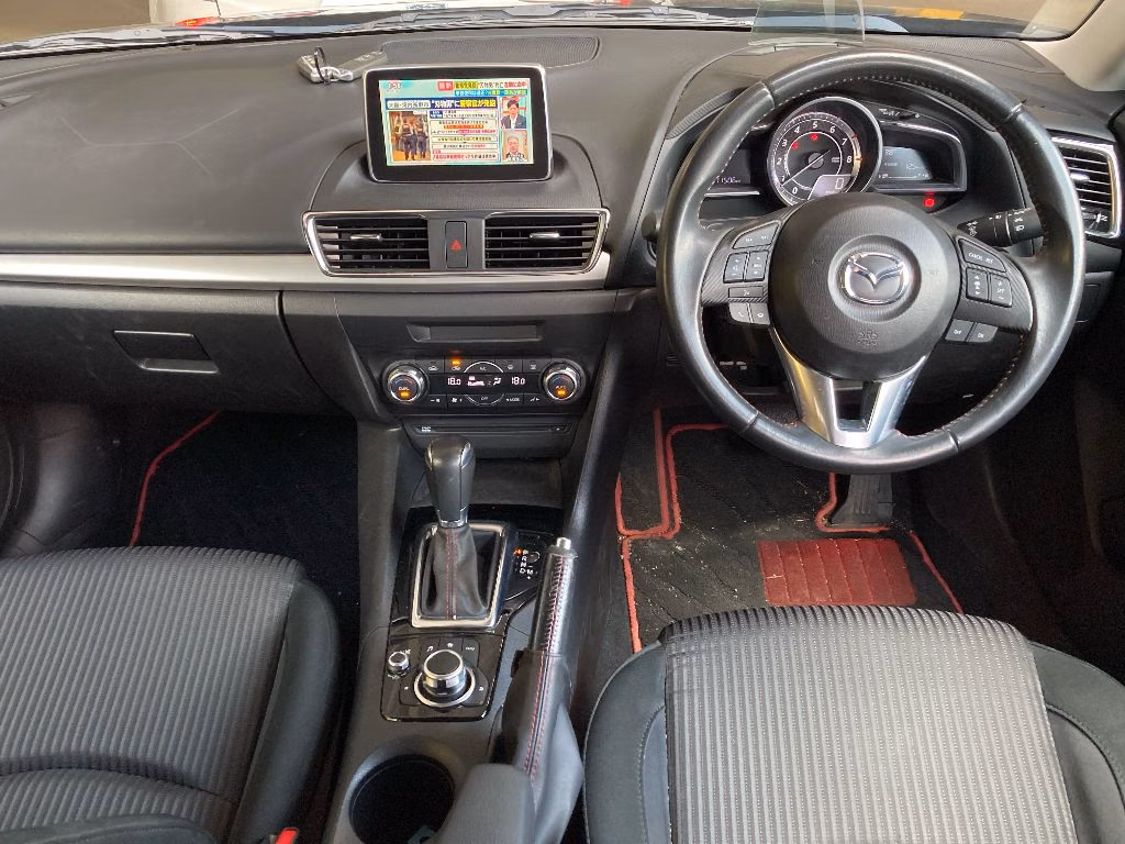 MAZDA AXELA