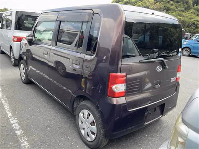 DAIHATSU MOVE CONTE