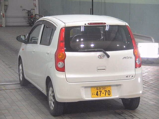 DAIHATSU MIRA