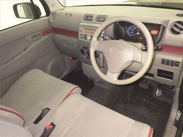 DAIHATSU MOVE CONTE