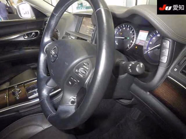 NISSAN FUGA