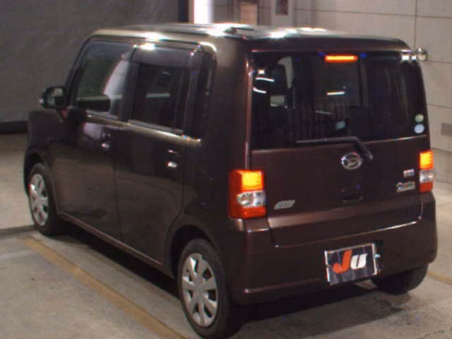 DAIHATSU MOVE CONTE