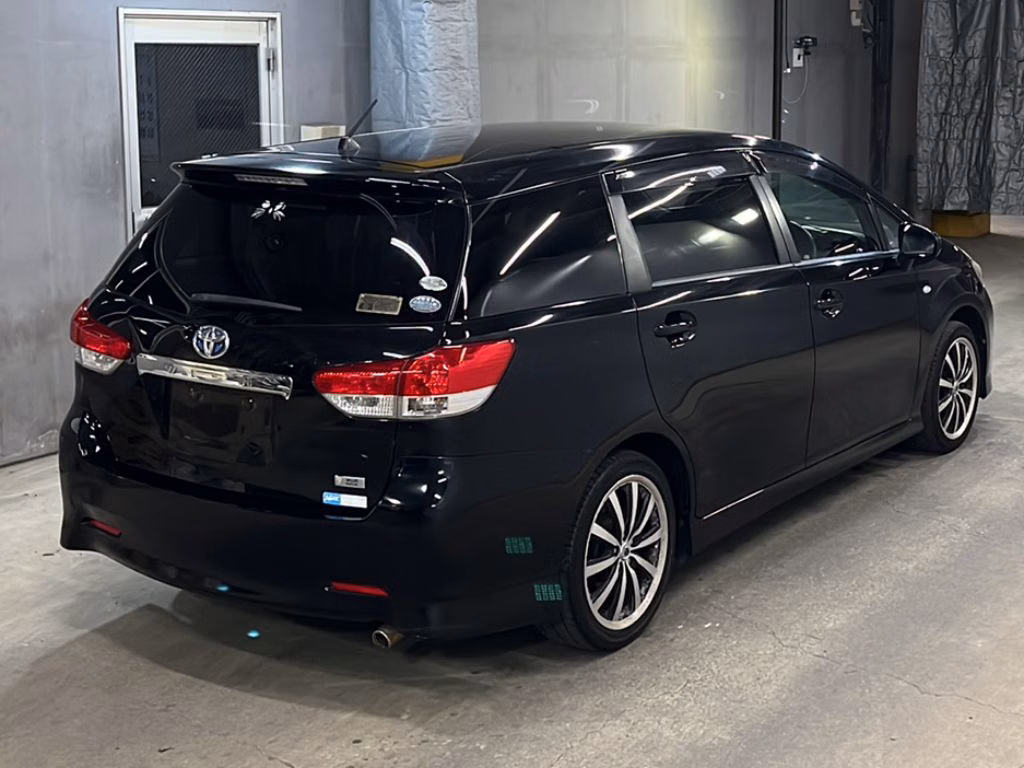 TOYOTA WISH