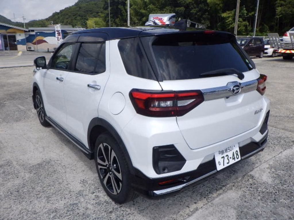 DAIHATSU ROCKY