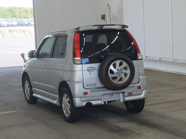 DAIHATSU TERIOS KID