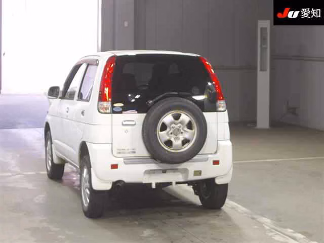 DAIHATSU TERIOS KID