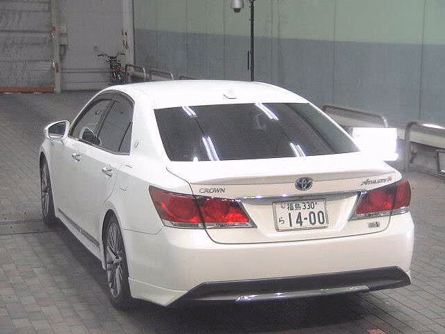 TOYOTA CROWN