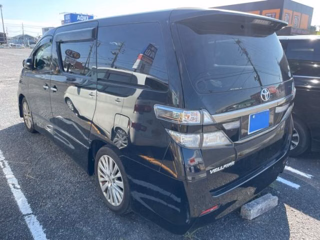 TOYOTA VELLFIRE