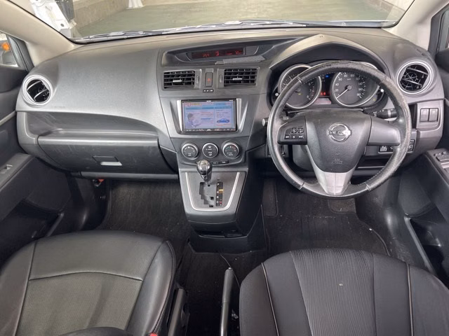 NISSAN LAFESTA
