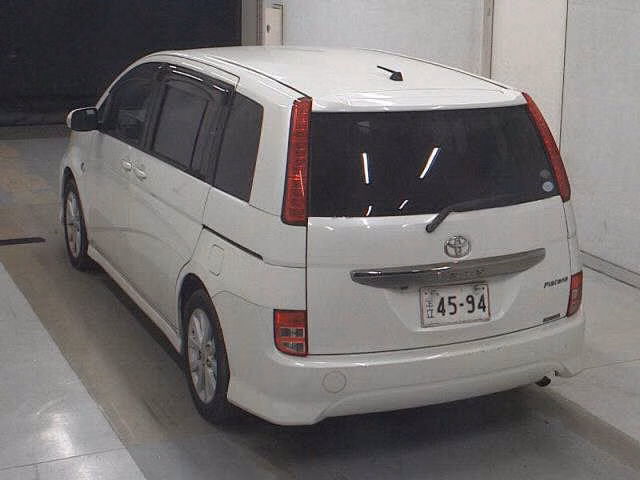TOYOTA ISIS