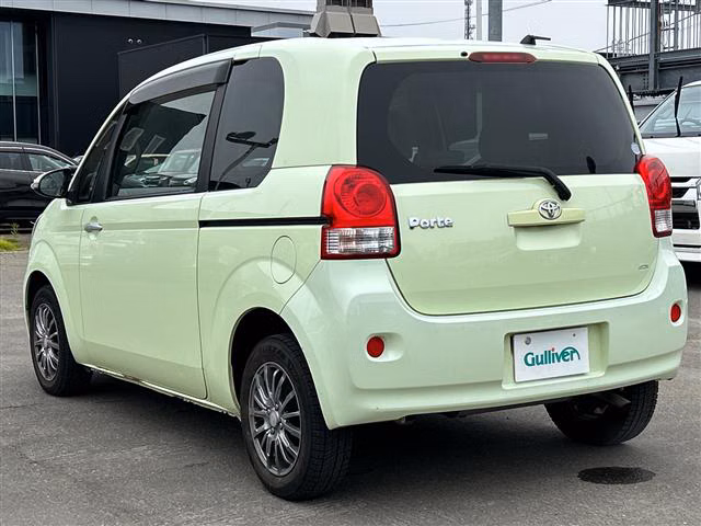 TOYOTA PORTE