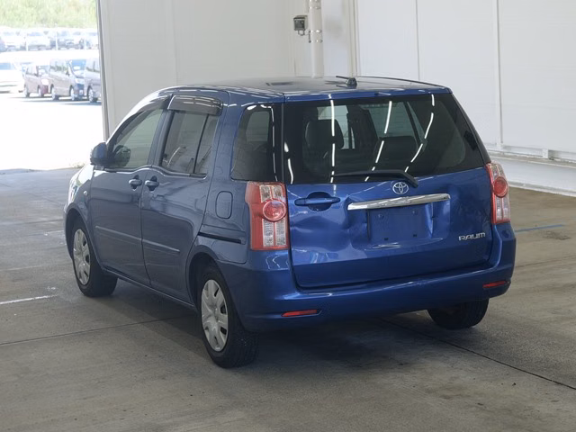 TOYOTA RAUM
