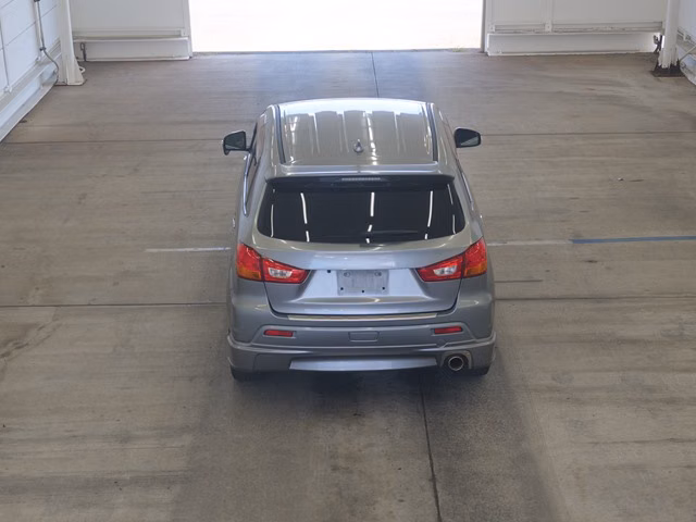 MITSUBISHI RVR