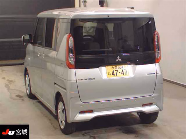 MITSUBISHI EK SPACE