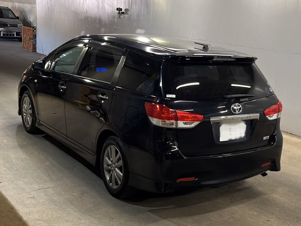 TOYOTA WISH