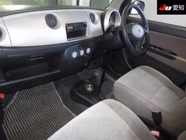 DAIHATSU MIRA GINO