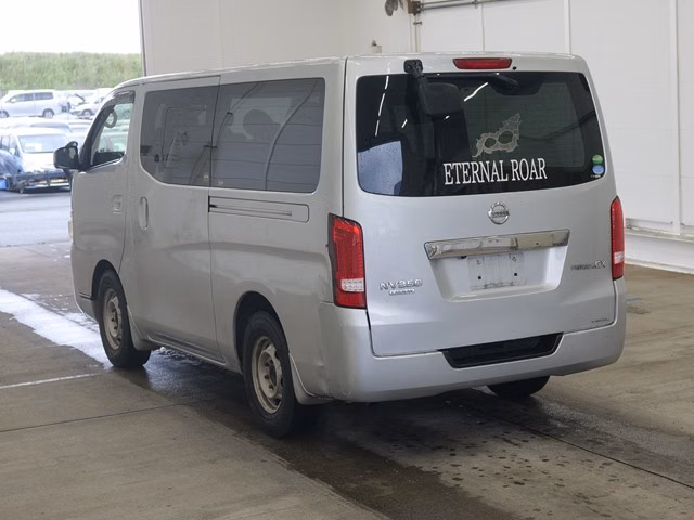 NISSAN NV350 CARAVAN