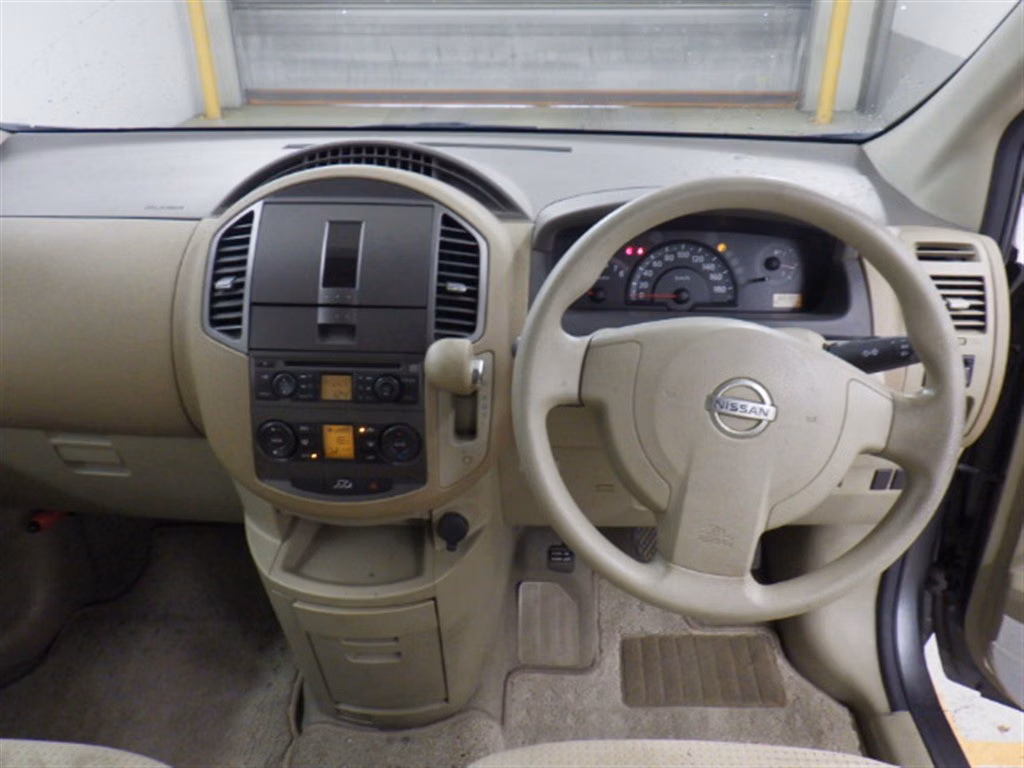 NISSAN LAFESTA