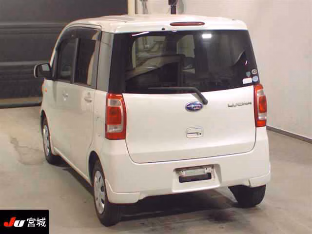 SUBARU LUCRA