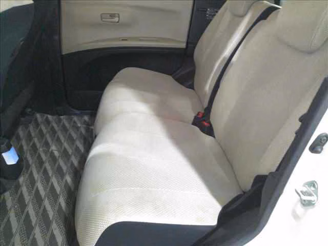 SUBARU LUCRA