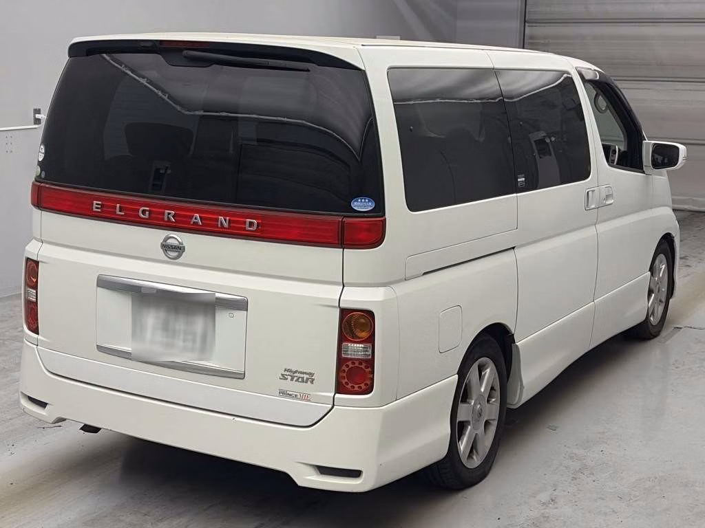 NISSAN ELGRAND