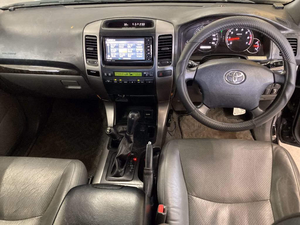 TOYOTA LAND CRUISER PRADO