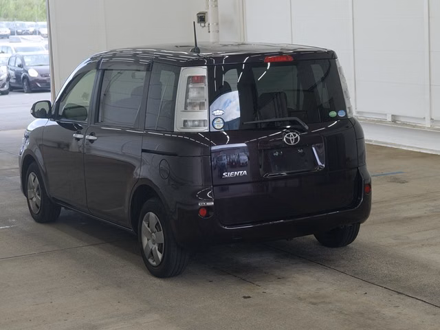 TOYOTA SIENTA