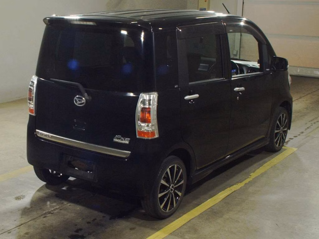 DAIHATSU TANTO EXE