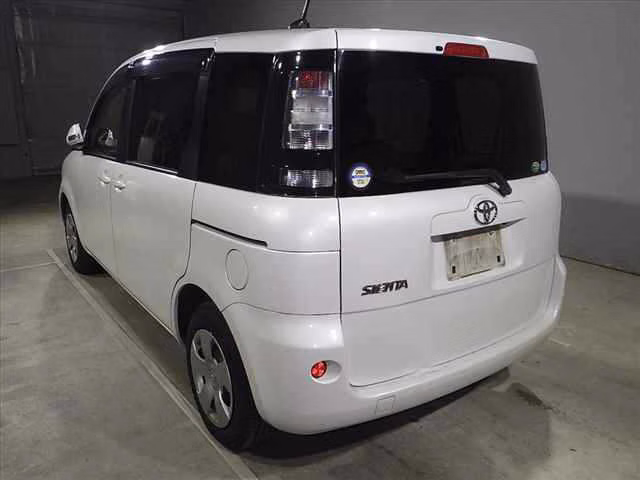 TOYOTA SIENTA