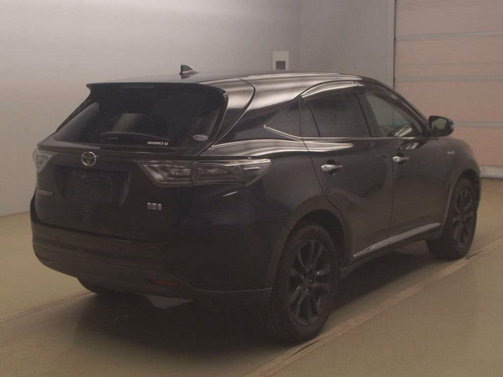 TOYOTA HARRIER